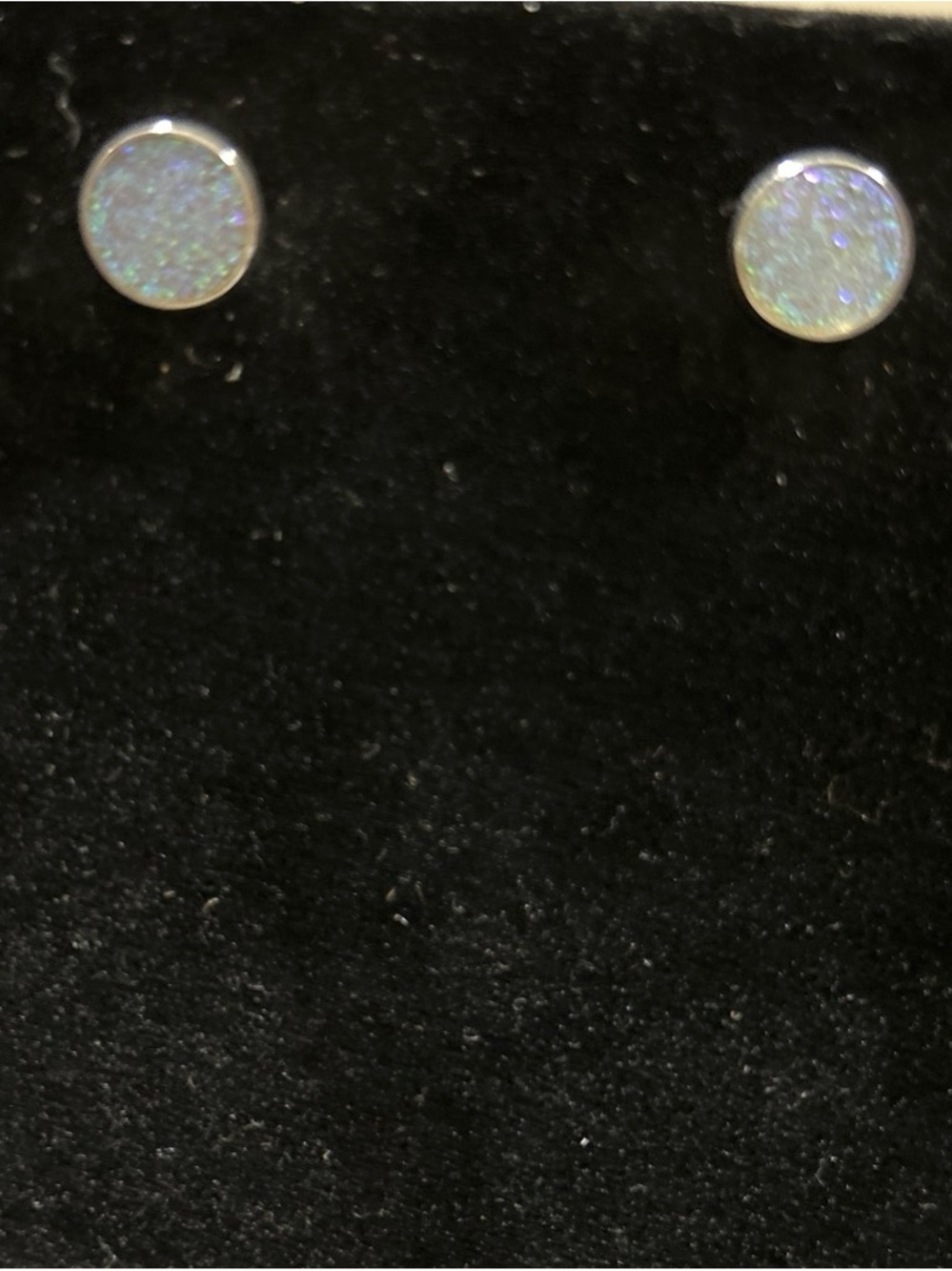 Glittery stud earrings